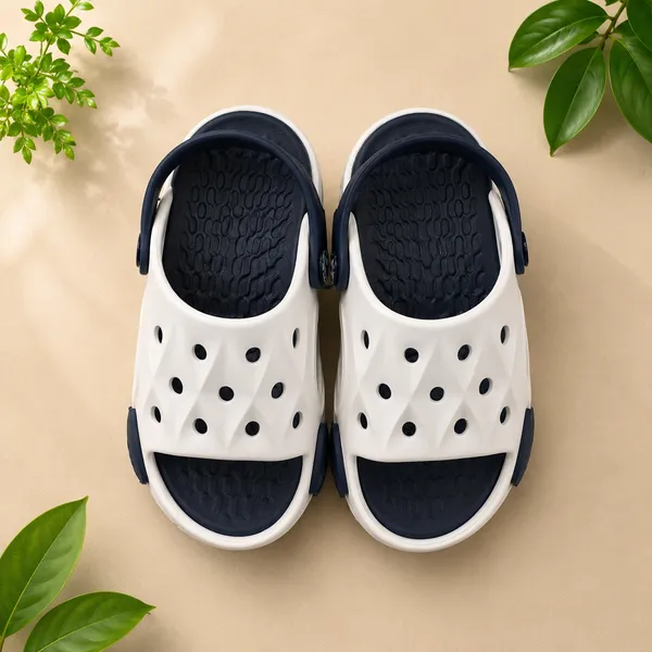 Kids_Open_Toe_EVA_Clogs_Sandals_|_Lightweight_Soft_Cushioned_Anti-Slip_Summer_Footwear_with_Adjustable_Back_Strap_|_White_&_Navy_Blue_|_Boys_&_Girls
