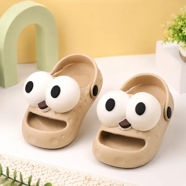 Kids_Beige_Lightweight_EVA_Clogs_with_Cute_Reindeer_Charm