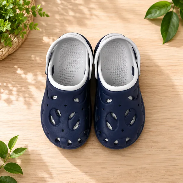 Kids_Lightweight_EVA_Garden_Clogs_|_Breathable_Anti-Slip_Slip-On_Sandals_with_Adjustable_Back_Strap_|_Soft_Cushioned_Casual_Clogs_for_Boys_&_Girls_|_Navy_Blue_&_White