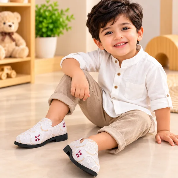 BOYS_KIDS_EMBROIDERED_MOJARI_SHOES