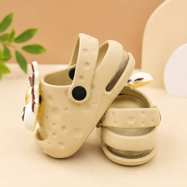 Kids_Beige_LED_Light-Up_EVA_Clogs_with_Cute_Puppy_Charm