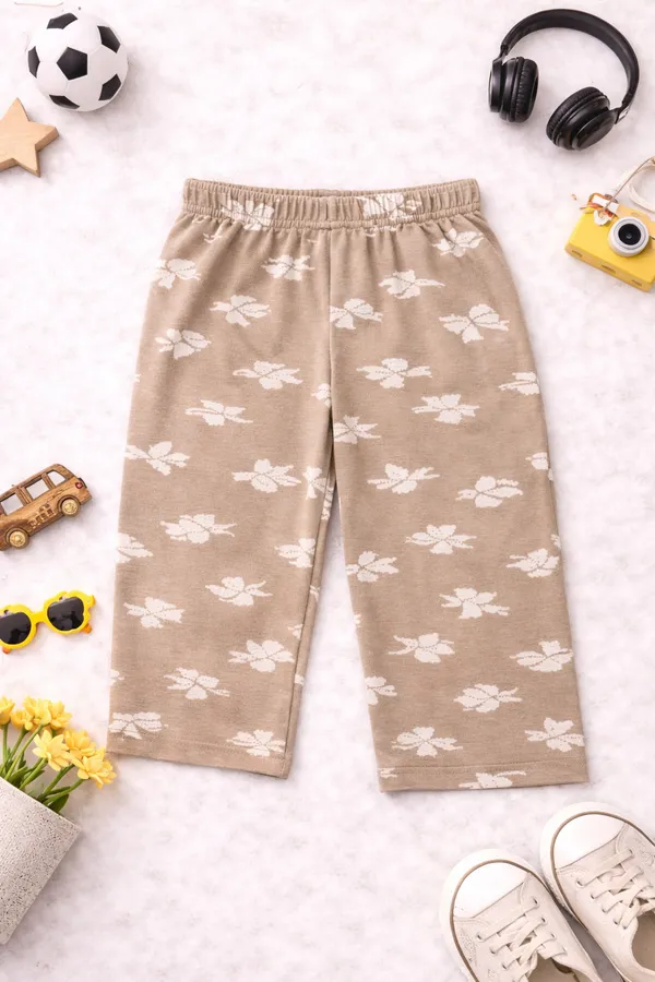 Aura_Moda_Girls_Premium_Jacquard_T-Shirt_&_Capri_Set_(3/4th)_Textured_Stylish_Outfit