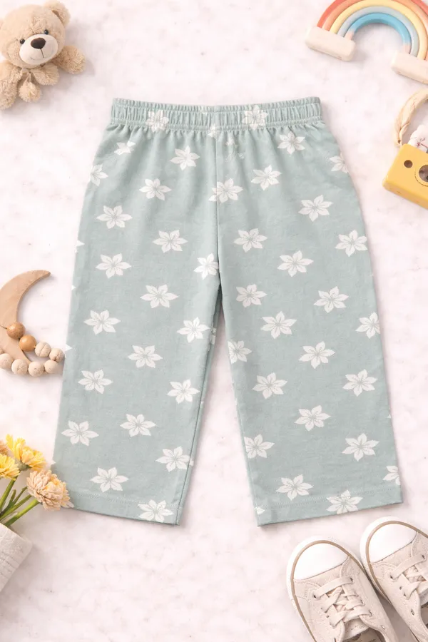 Aura_Moda_Girls_Premium_Jacquard_T-Shirt_&_Capri_Set_(3/4th)_Textured_Stylish_Outfit