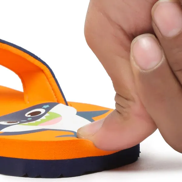 Premium_Shark_V-Shape_Flip-flops_With_Foxing_(Unisex)