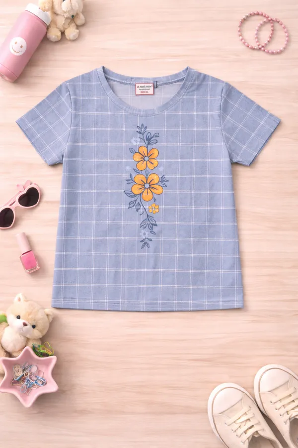 Aura_Moda_Kids_Premium_T-Shirt_&_Capri_Set_(3/4th)_Soft_&_Comfortable_Outfit