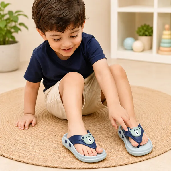 Kids_Lightweight_EVA_Bear_Toe-Ring_Sandals