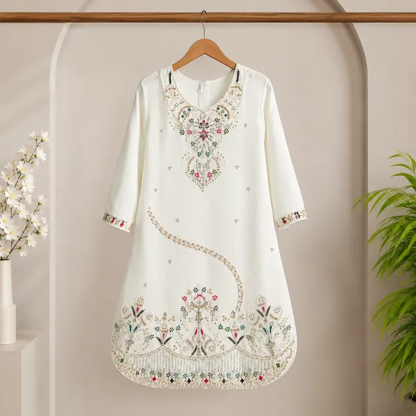 Girls_3-Piece_Ethnic_Embroidered_Kurti_Palazzo_Set_with_Chunni_|_Festive_Traditional_Wear_for_Girls_|_Kurti,_Flared_Palazzo_&_Dupatta_Set