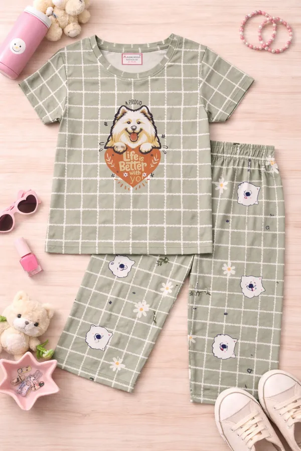 Aura_Moda_Kids_Premium_T-Shirt_&_Capri_Set_(3/4th)_Soft_&_Comfortable_Outfit
