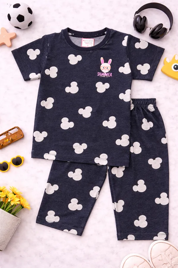 Aura_Moda_Girls_Premium_Jacquard_T-Shirt_&_Capri_Set_(3/4th)_Textured_Stylish_Outfit