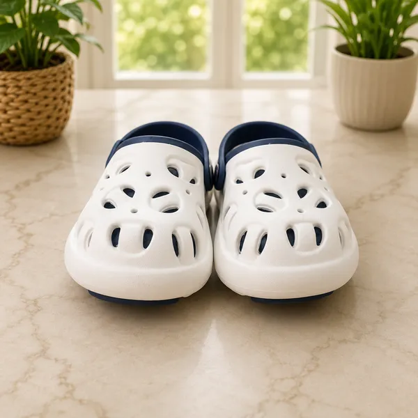 Kids_Lightweight_EVA_Garden_Clogs_|_Breathable_Anti-Slip_Slip-On_Sandals_with_Adjustable_Back_Strap_|_Soft_Cushioned_Casual_Clogs_for_Boys_&_Girls_|_White_&_Navy_Blue