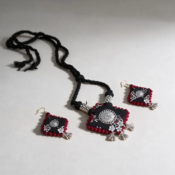 Black_&_Red_Fabric_Premium_&_Elegant_Jewellery_Set_For_Women_&_Girls