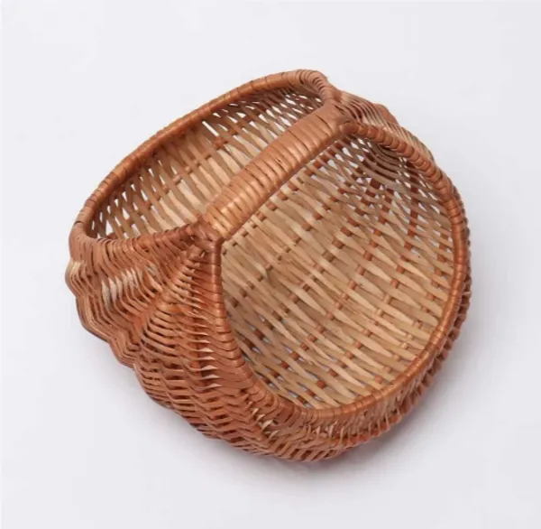 Handwoven_Natural_Kashmiri_Cane_Basket_with_Round_Handle_|_Traditional_Wicker_Tokri_for_Flowers,_Fruits,_Pooja,_Gift_Hampers,_Home_Décor_&_Festive_Decoration