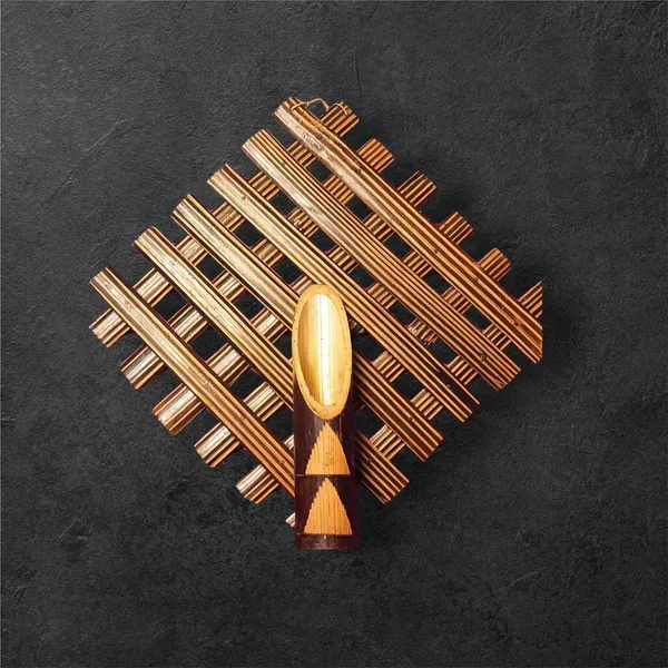 Brown_&_Black_Bamboo_Premium_&_Elegant_Wall_Vase_For_Art_Decor