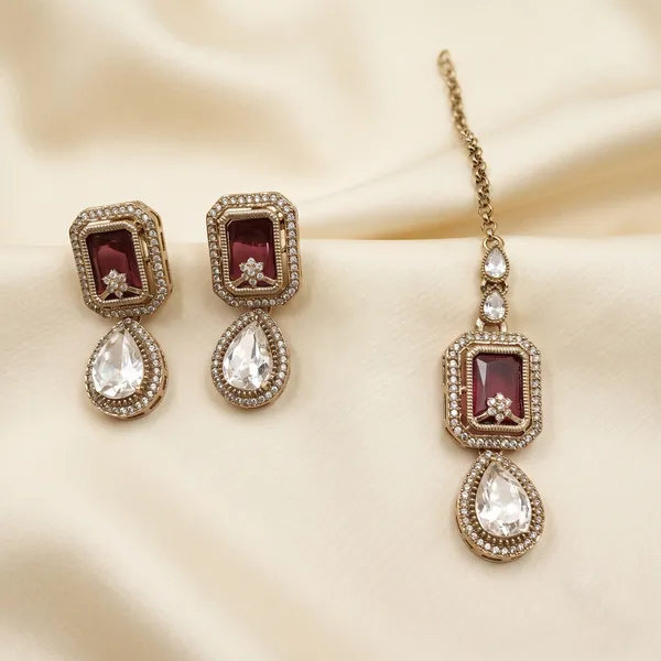 Antique_Gold-Plated_Kundan_Necklace_Set_with_Ruby_Pink_Stones_&_Maang_Tikka
