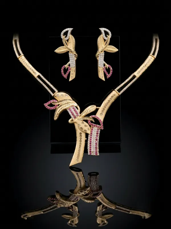 Matte_Gold_Plated_Floral_Leaf_Necklace_Set_with_Pink_Ruby_&_White_American_Diamond_Stones_for_Women_|_MAS_JEWELLERS