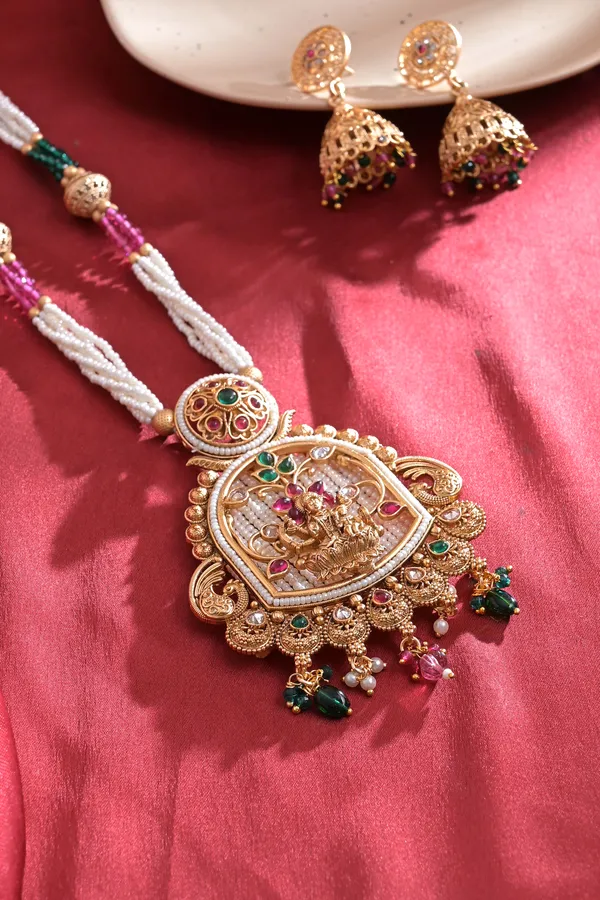 Multicolor_Copper_Brass_Kundan_Necklace_with_Jhumka_Earrings_for_Women