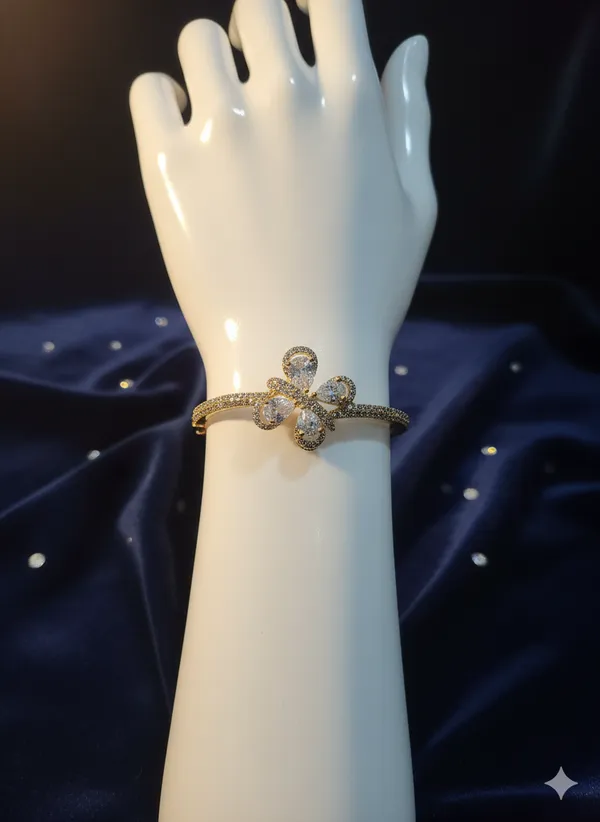 Golden_Plated_Bracelet_for_Women
