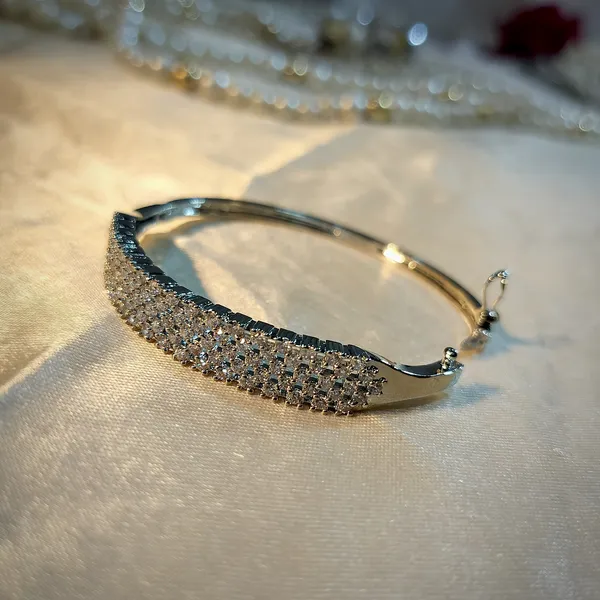 Rhodium_Polished_American_Diamond_Bracelet