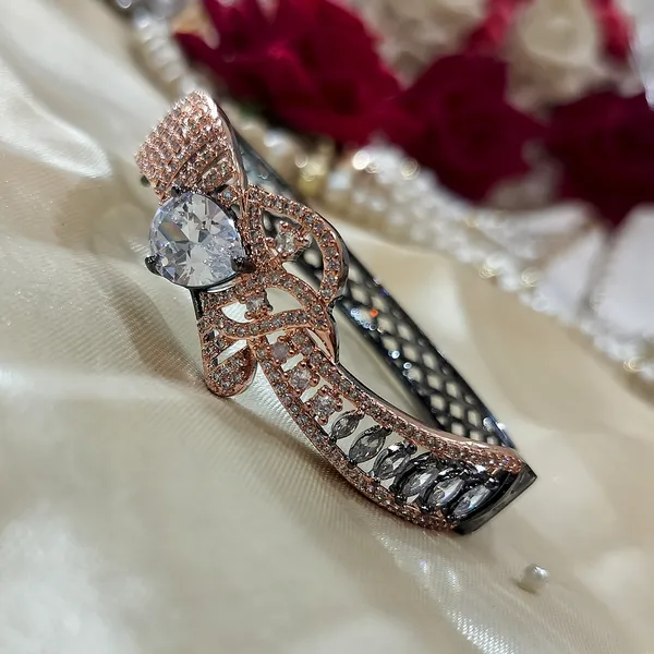 Antique_Polished_American_Diamond_Bracelet_for_Women