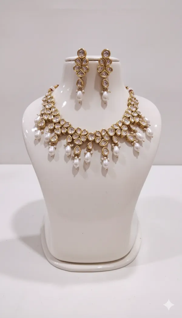 White_Kundan_Two-Line_Broad_Necklace_with_Earring_Set_for_Women