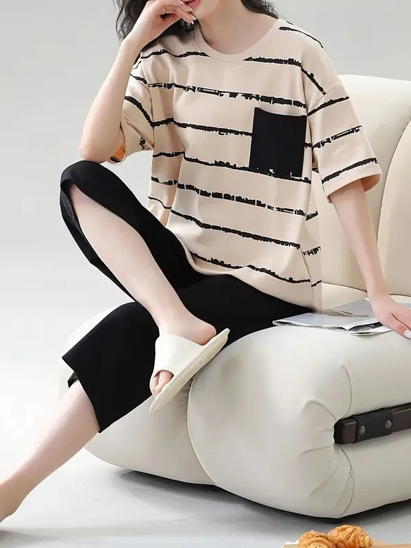 Cream_And_Black_Women__Printed_Loungewear_Set__Striped_T-Shirt_&_Capri_Pants_For_Women