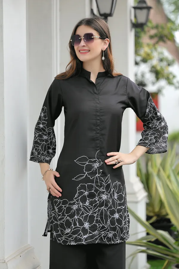 Black_Printed_Mandarin_Collar_Tunic_With_Palazzos_Co-Ords_For_Women