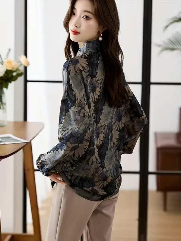 Black_Floral_All-Season_Top_for_Casual_Outings_For_Women