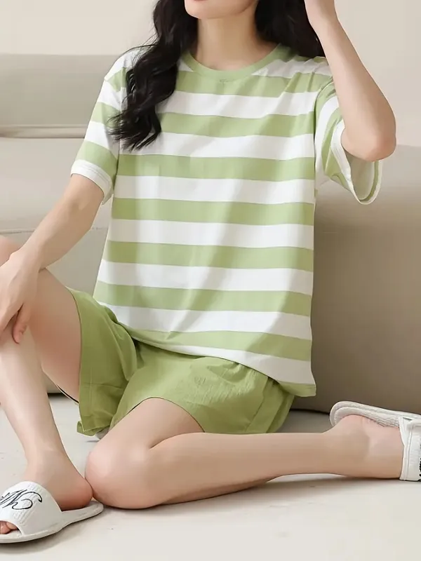 Green_Casual_Green_Striped_T-Shirt_and_Shorts_Set_For_Women