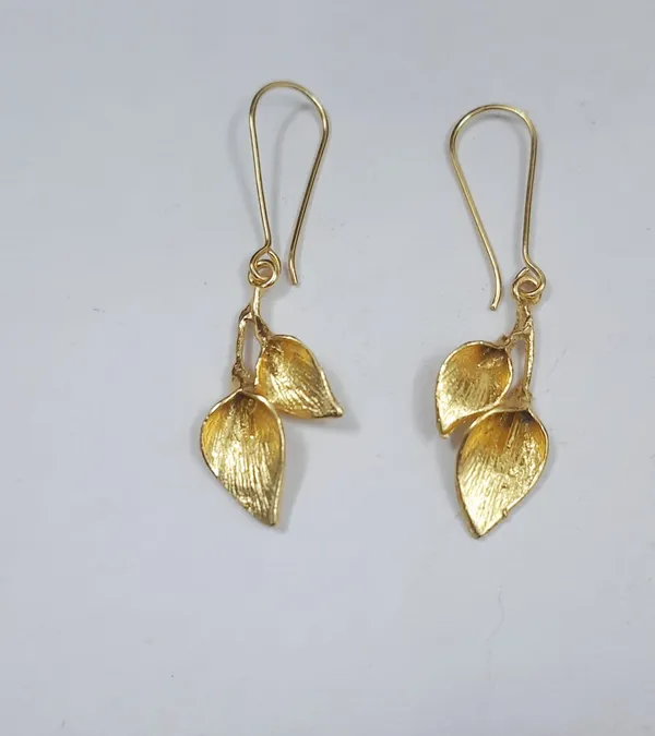 Gold_Platting_-_Brass_-_Leaf_Necklace_with_hangings