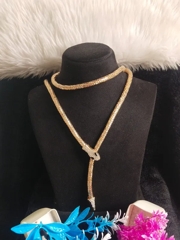 Stone_Studded_Snake_Textured_Multi_style_wearing_with_Magnetic_Closure_necklace