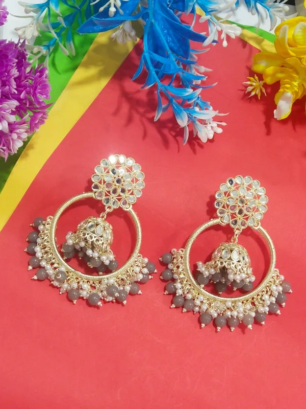 Shaheen_Luxurious_Kundan_Layered__Grey_Chandbalis