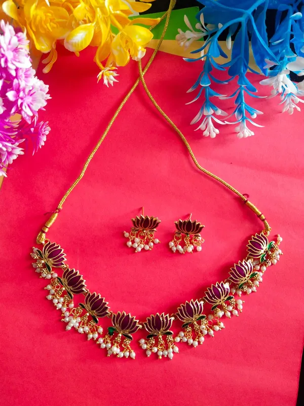 9_Lotus_Temple_Motif_Necklace_Set_with_earrings_-_Maroon
