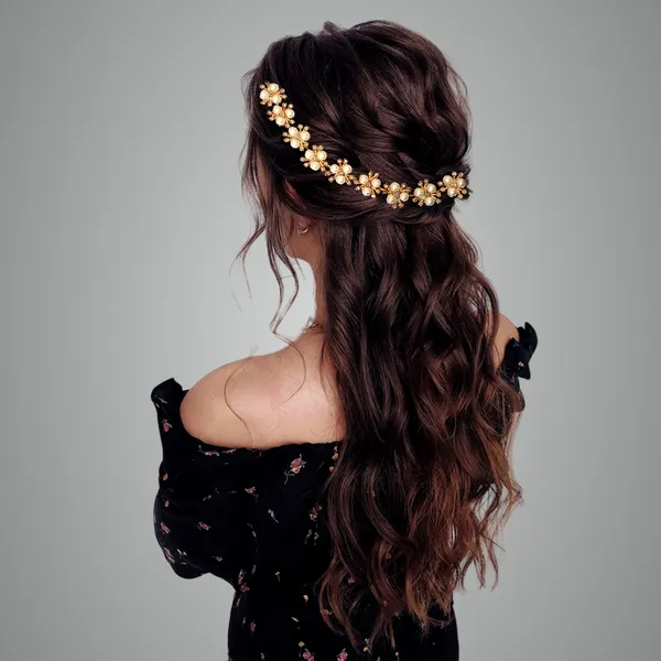 Elegant_Pearl_Beaded_Chakri_Headpiece_With_Crystal_Nag_And_Secure_Hooks_For_Stylish_Hair_Attachment