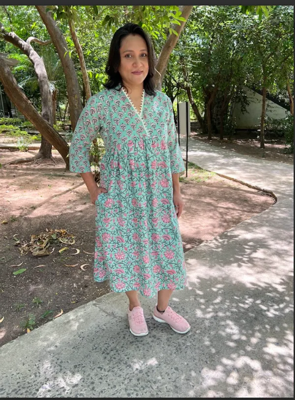 Green_Cambric_V_Neck_Dress_For_Women