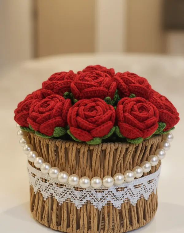 Eternal_Rose_Luxe_Basket_–_Handcrafted_Jute_&_Pearl_Detailing_–_LIMITED_EDITION
