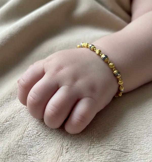 Gold_Plated_Black_Bead_Protection_Bracelet_For_Baby_(300_mg_Gold)