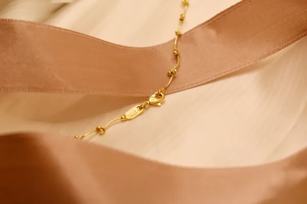 Gold_Plated_Curved_Banana_Link_Chain_For_Women_(200_mg_Gold)
