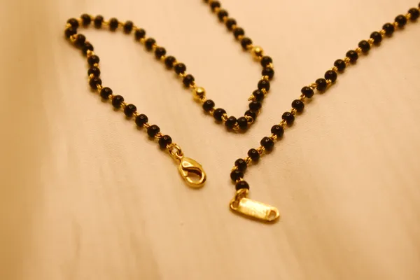 Gold_Plated_Infinity_Sparkle_Ad_Mangalsutra_For_Women_(200_mg_Gold)