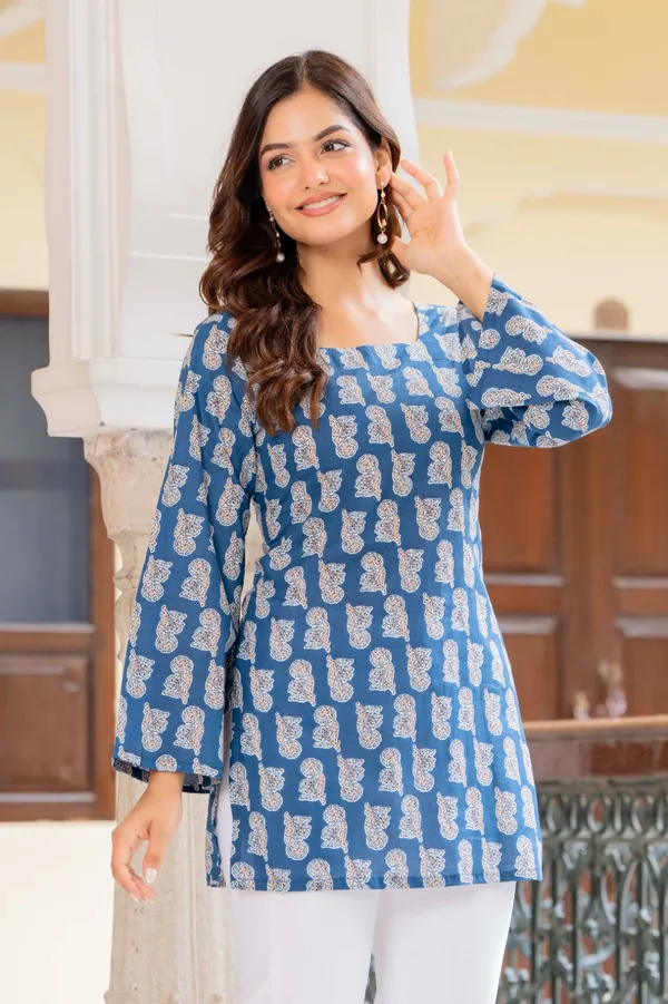 Blue_Pure_Cotton_Short_Kurti_With_Back_Dori