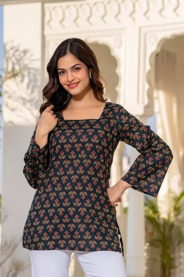 JAITRA_APPARELS_Pure_Cotton_Short_Kurti_with_Back_Dori