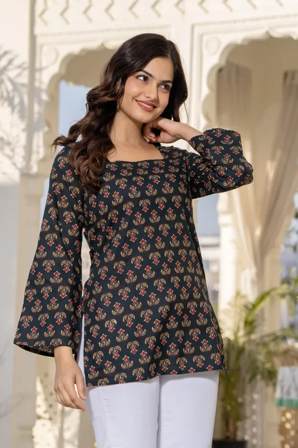 JAITRA_APPARELS_Pure_Cotton_Short_Kurti_with_Back_Dori