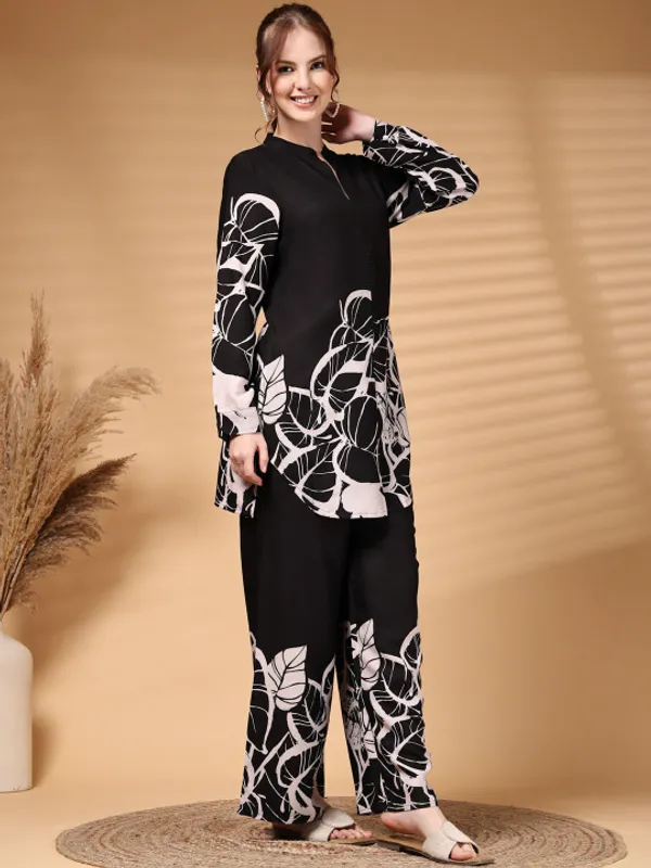 Printed_Cotton__Cord_Set__with_Lace_Detailing