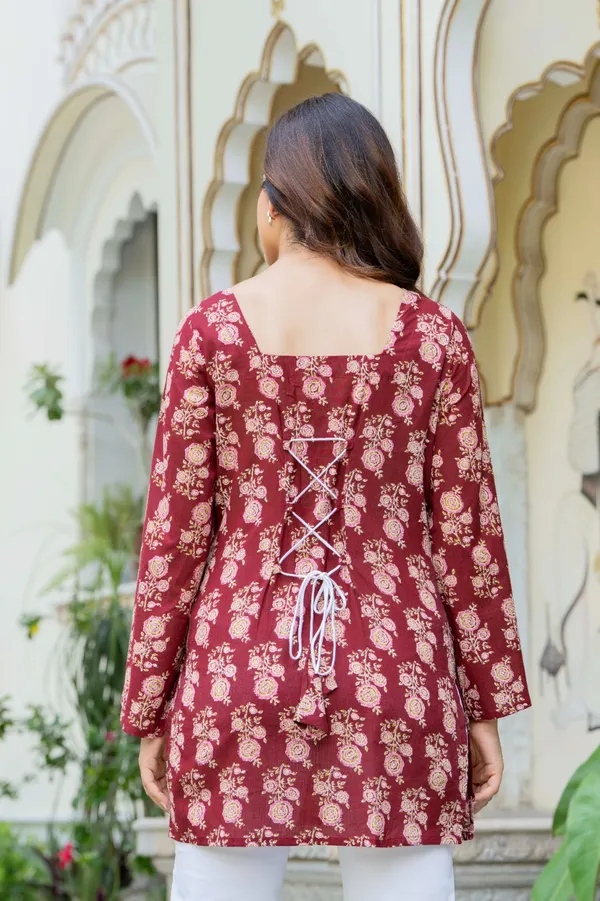 Maroon_Pure_Cotton_Short_Kurti_With_Back_Dori