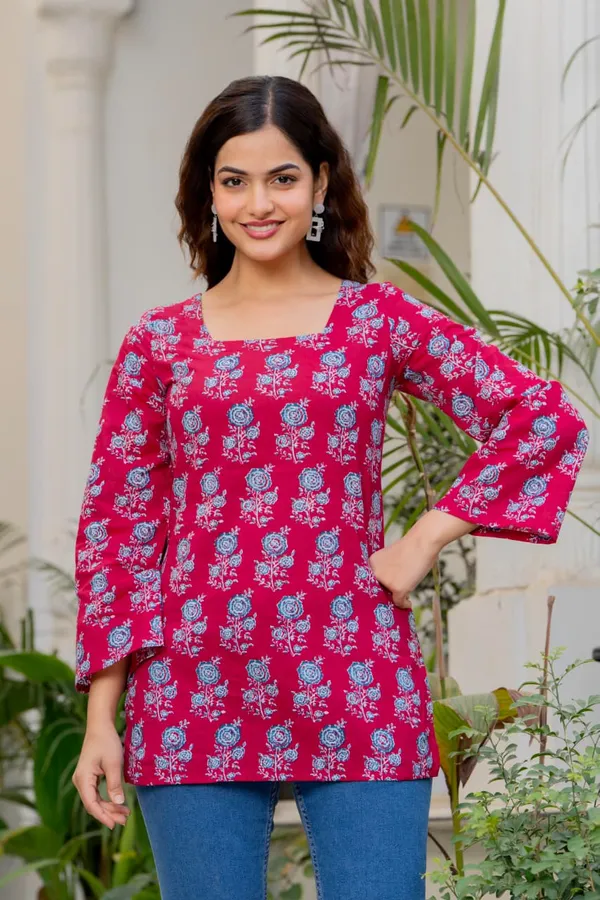 Pink_Pure_Cotton_Short_Kurti_With_Back_Dori