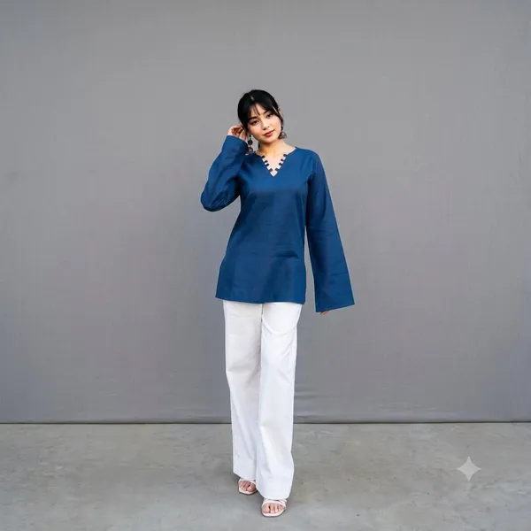 Jaitra_Apparels_Blue_Pure_Cotton_Corset_Short_Kurti_with_Bell_Sleeves