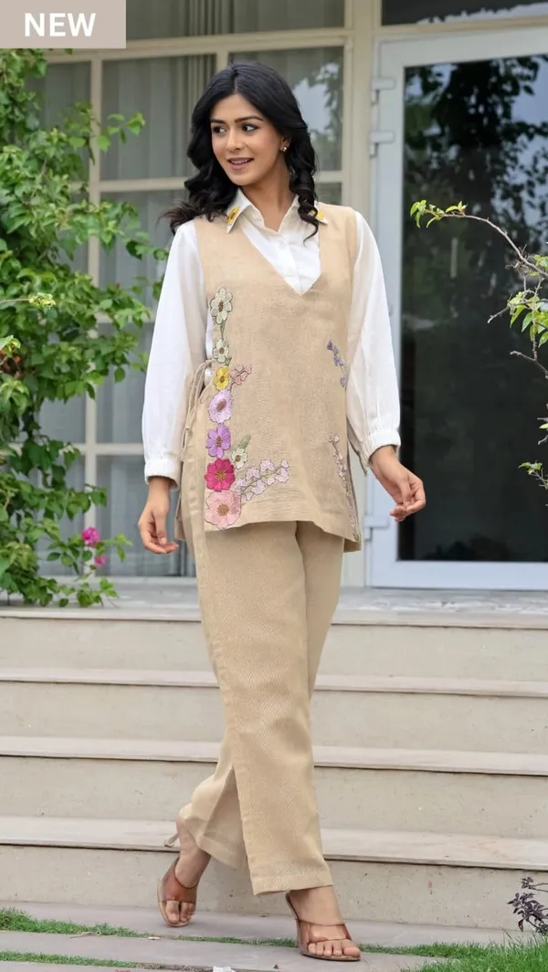 JAITRA_APPARELS_3_PC_Cord_Set_with_Embroidery
