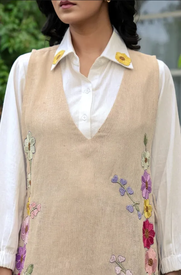 JAITRA_APPARELS_3_PC_Cord_Set_with_Embroidery