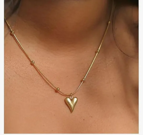 Multicolor_Almaha_Aura_Love_Heart_Locket_In_Gold_Anti_Tarnish_Stainless_Steel_Stylish_Neck_Chain_Modern_Aesthetic_Jewellery_Gift_For_Birthday,_Valentine_Pendant_Necklace_Chain_For_Women