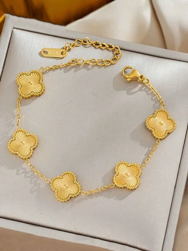 Almaha_Aura_Clover_Anti_Tarnish_Bracelet_for_Women_Stylish_|_Stainless_Steel_Bracelet_for_Woman_|_Fashion_Jewellery_for_Women_Aesthetic_Accessories_for_Girls_Chain_Bracelet_Gold