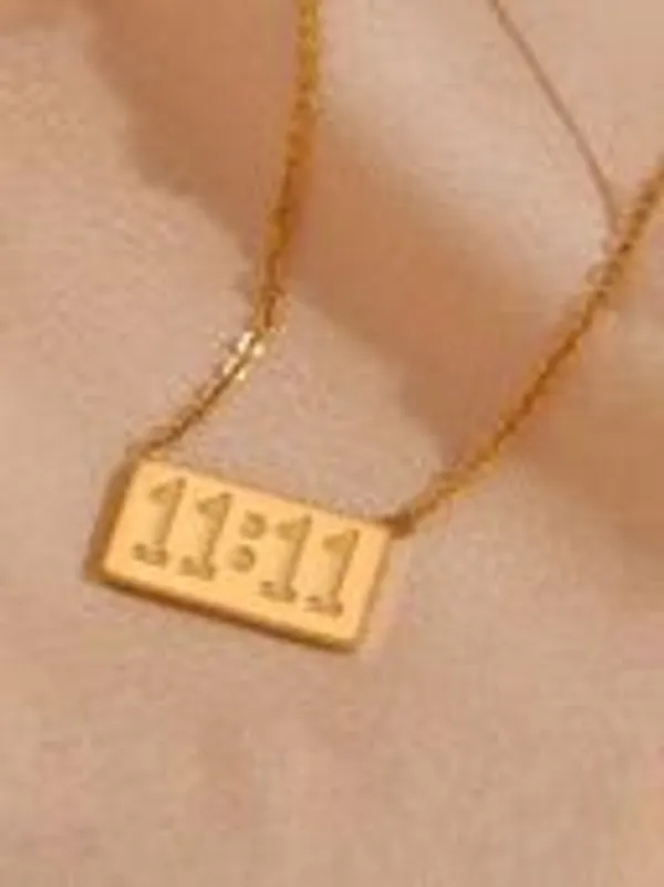 Multicolor_Pendent_Chain_For_Women